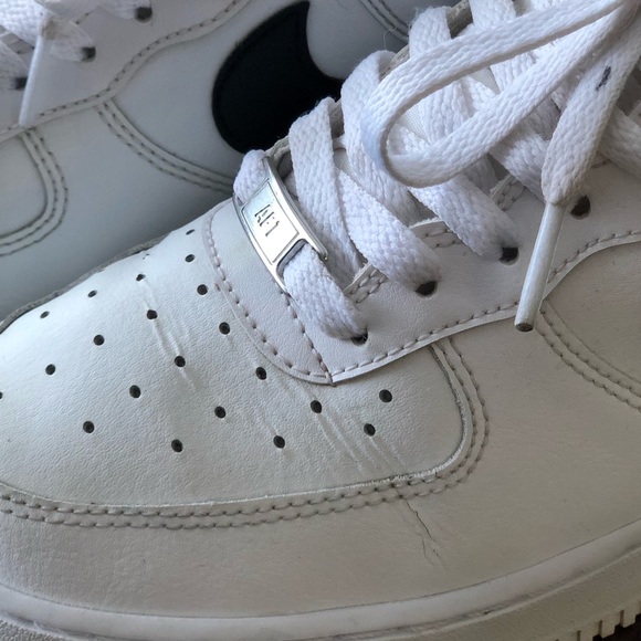 SOLD / NIKE Air Force 1 Low (6.5 men/8 women) - Picture 5 of 11